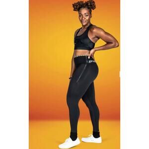 Grrl Leggings Dual Luxury Zip Me Up Scotty Black Leggings in Victoria // S